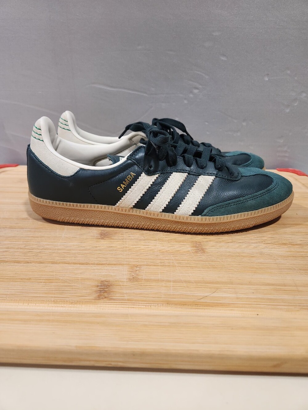 Adidas Samba OG Shadow Green Cream White Gold Metallic Sneakers Sz Mens 9.5